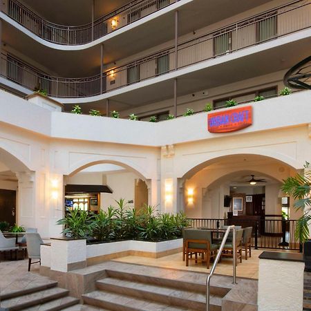 Embassy Suites Dallas - Dfw International Airport South Ирвинг Экстерьер фото