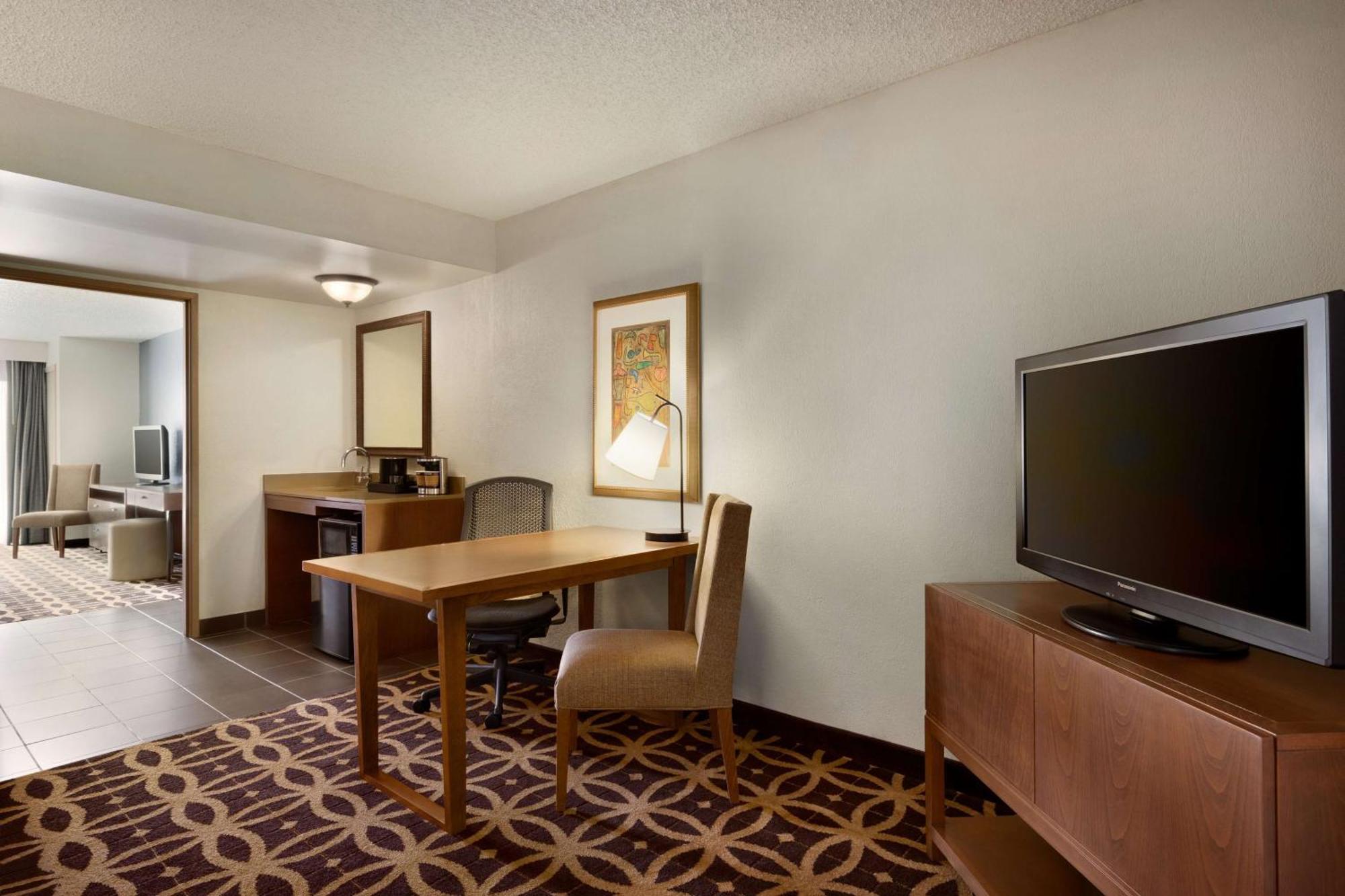 Embassy Suites Dallas - Dfw International Airport South Ирвинг Экстерьер фото